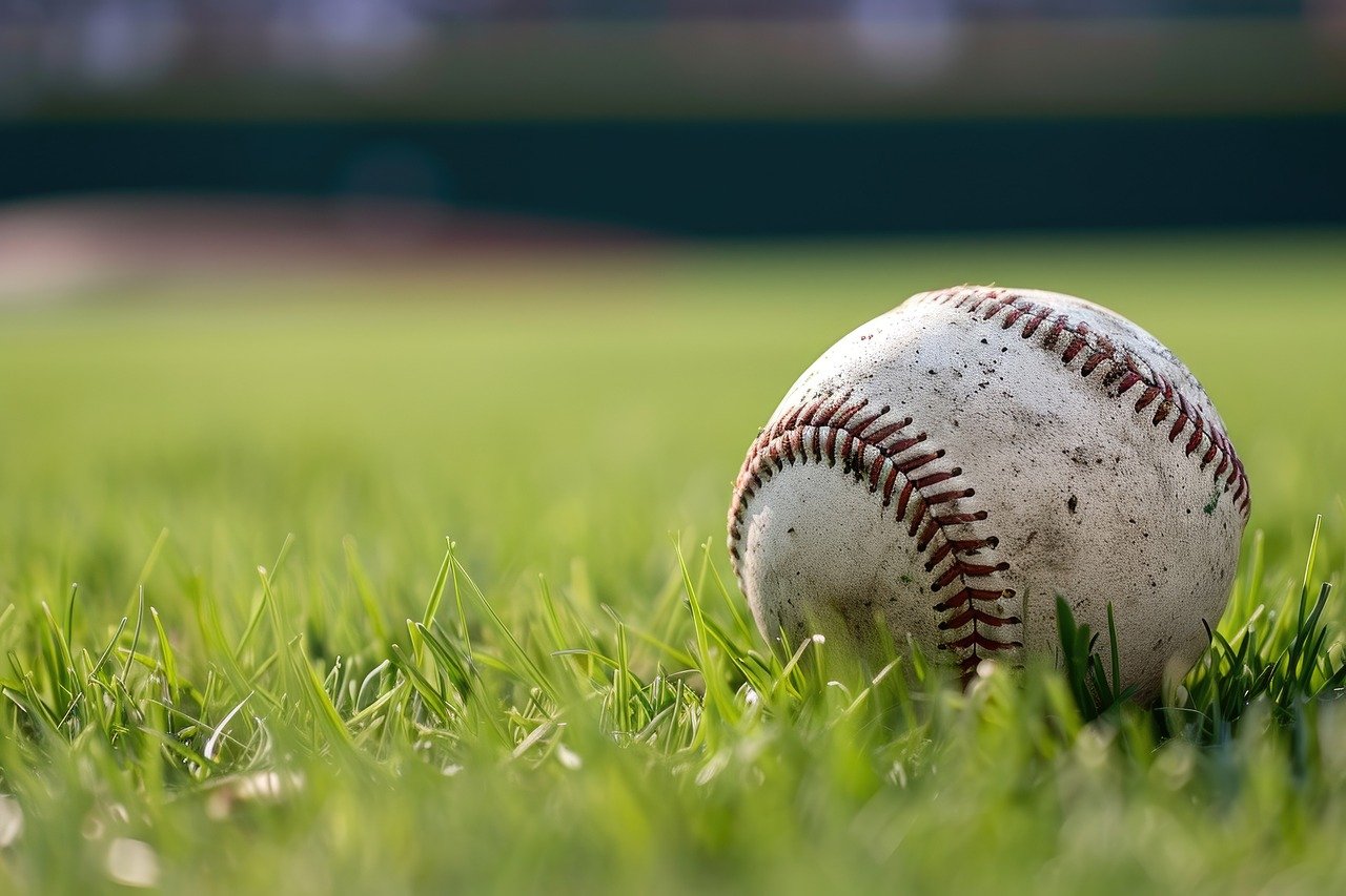 baseball, ball, field-8507868.jpg